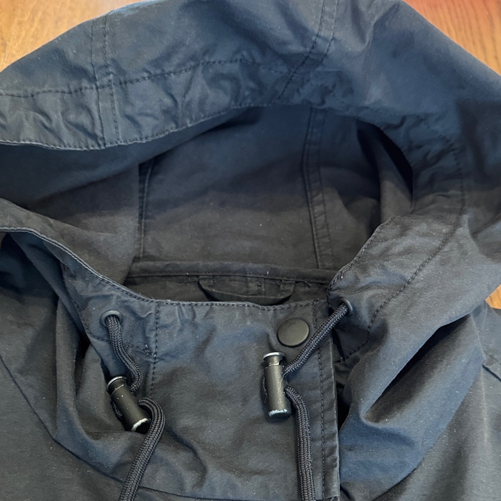 GAP - Picture 4 of 12